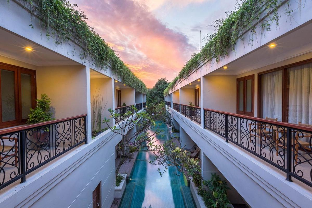 Seminyak Lagoon All Suites Hotel Exterior foto